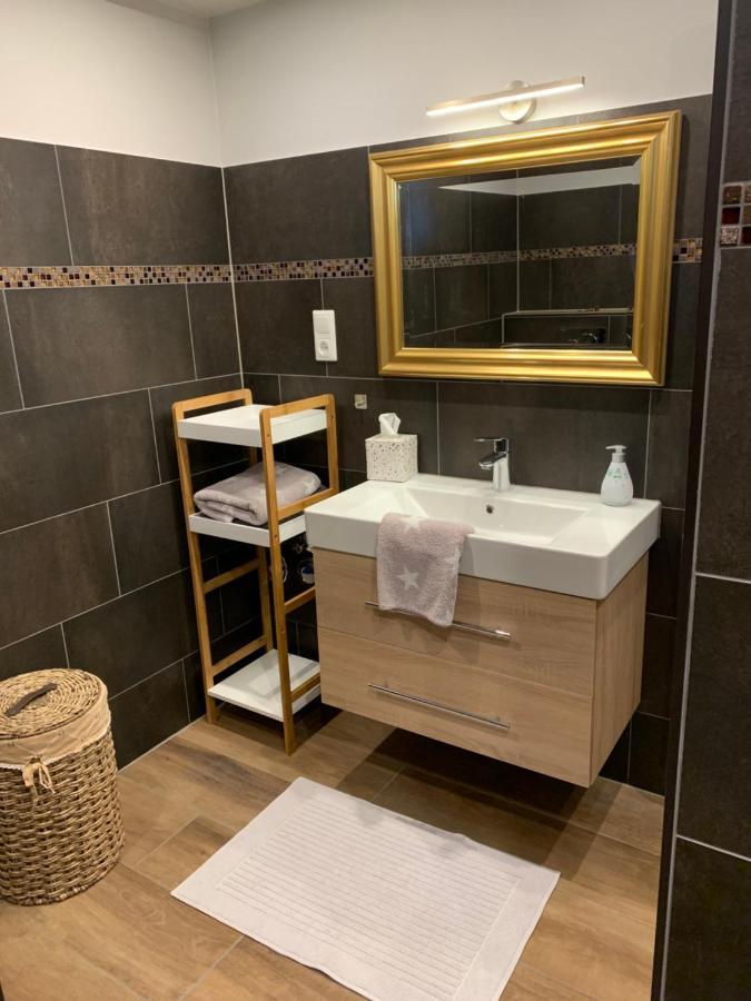 African Suite - Maintal Bei Frankfurt Exteriör bild